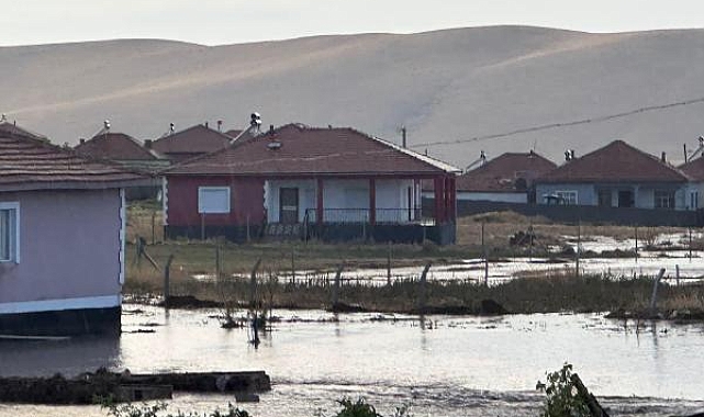 Konya'da 3 ilçede sağanak etkili oldu
