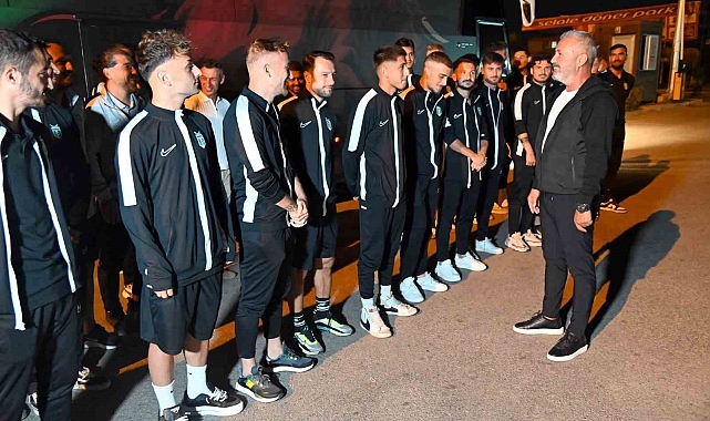 Manavgat Belediyespor sezon öncesi yemekte bir araya geldi