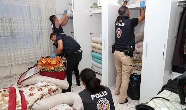Mersin merkezli siber dolandırıcılık operasyonunda 14 gözaltı
