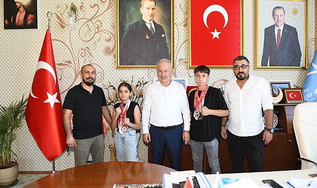RÜMEYSA VE SALİH MADALYALARA DOYMUYOR