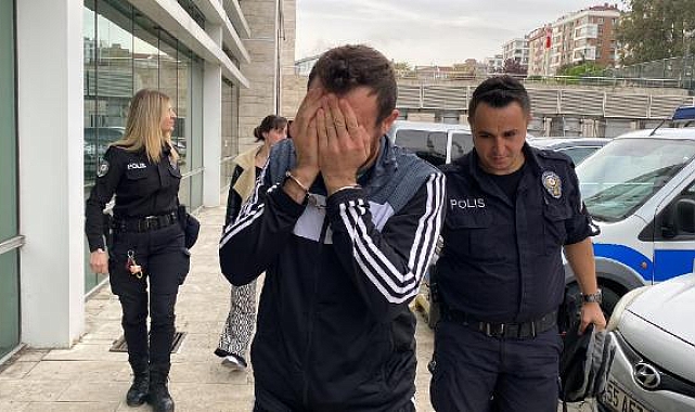 Sevgilisine hediye etmek için iç çamaşır çalmış; 3 gözaltı