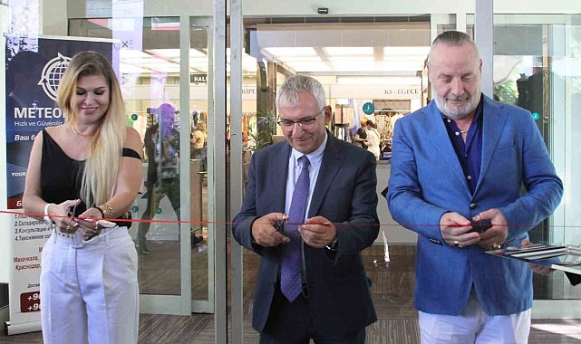 Tekstil zirvesi Antalya'da başladı