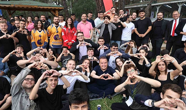 Üniversite öğrencilerine burs. İşte başvuru şartları ve tarihleri!