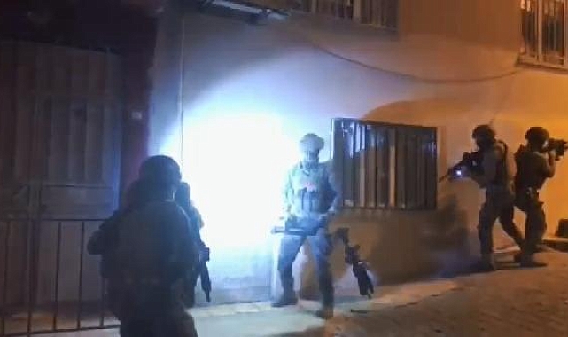 Uyuşturucu ticaretine 12 gözaltı