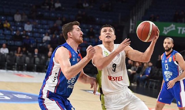 Anadolu Efes - Manisa Büyükşehir Belediyespor: 99-79