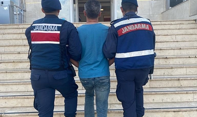 Antalya'da aranan 2 şüpheli yakalandı