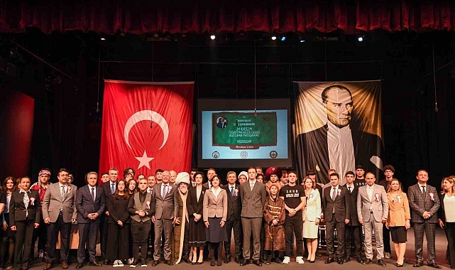 Antalya'da Öğretmenler Günü kutlandı