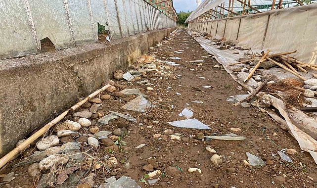 Antalya'da seraları dolu vurdu
