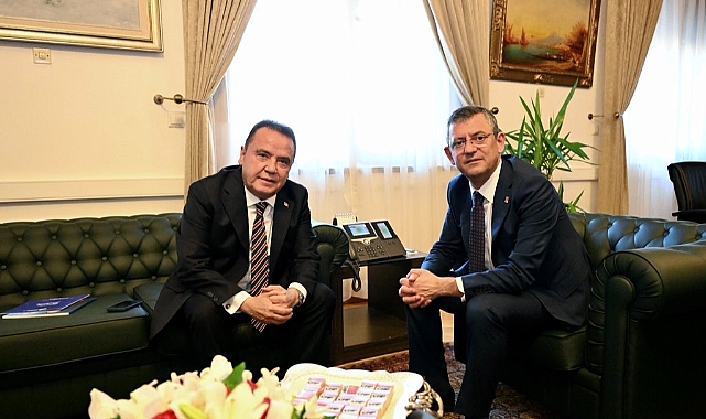 Böcek Genel Başkan Özel’i ziyaret etti