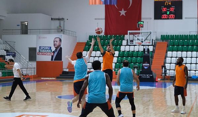 Çağdaş Bodrum Spor'da Ender Arslan takımdan memnun