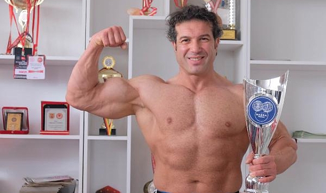 Çizgi film karakteri 'He-Man'den etkilenip, dünya şampiyonu oldu