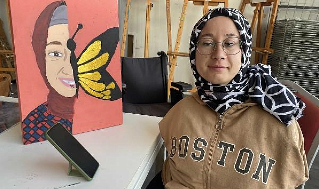 Doğuştan kolları olmayan Resim öğrencisi Ayşe'nin protez mücadelesi