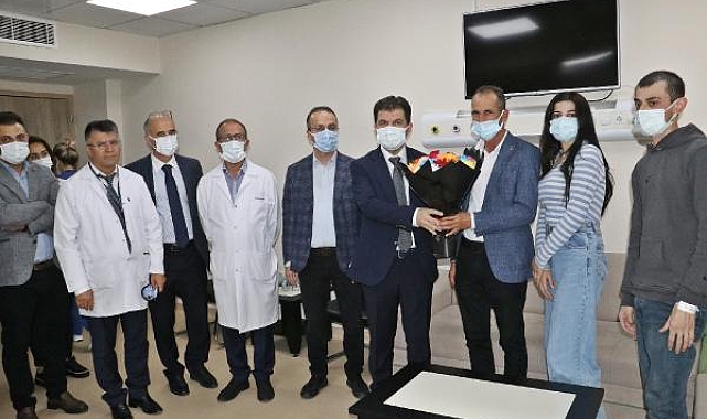 'Hızlı karaciğer yetmezliği' tanısı konulan Ferhat'a, kız kardeşi hayat verdi