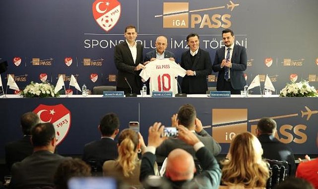 İGA PASS, A Milli Kadın ve Erkek Futbol Takımları'nın 'resmi sponsoru' oldu
