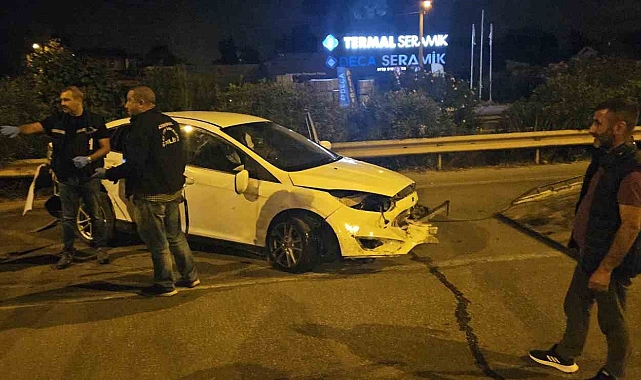 Kontrolden çıkan araç takla attı: 5 yaralı