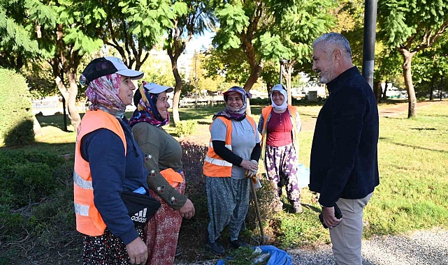 Manavgat Belediyesi'nin ilçeyi yeşillendiren kadınları