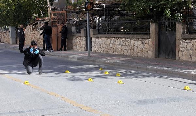 Otomobilden açılan ateşte kurye yaralandı