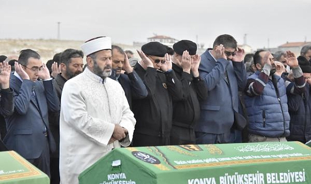 Otomobilin çarptığı anneanne, kızı ve 3 torunu toprağa verildi