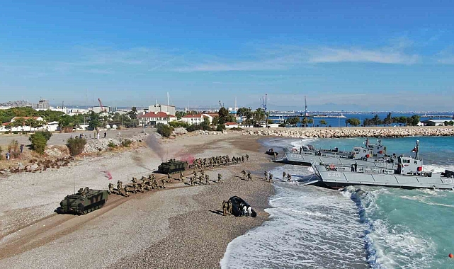 Türk Deniz Kuvvetleri "Doğu Akdeniz-2023 Tatbikatı"nda nefes kesti