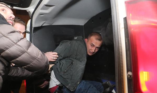 Yüzme antrenörünü öldürdü, duruşmada ailesine başsağlığı diledi