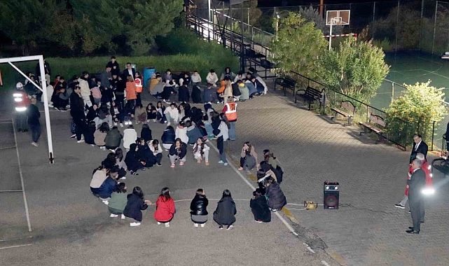 51 okulda eş zamanlı deprem ve yangın tatbikatı