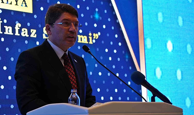 Adalet Bakanı Tunç: "Türkiye'nin güneyinde bir terör devleti kurmak isteyenler maşaları hiçbir zaman emellerine ulaşamayacaklar"