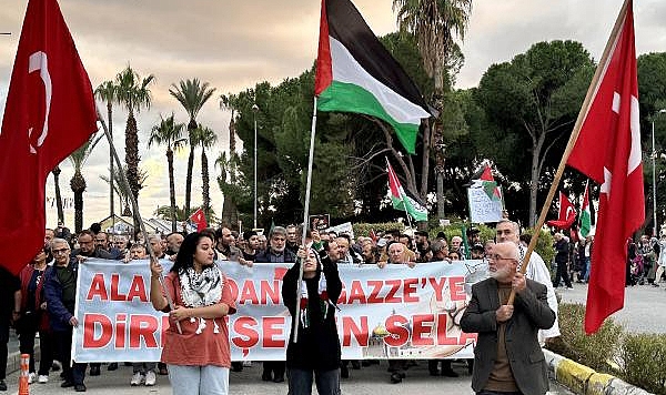 Alanya'da Filistin'e destek yürüyüşü