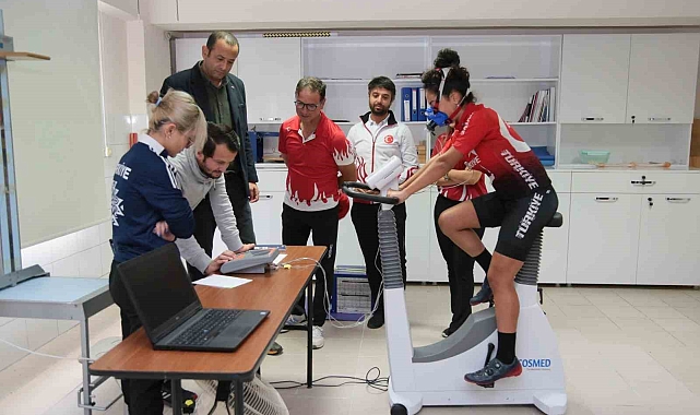 ALKÜ'den milli bisikletçilere tam destek