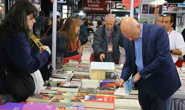 Antalya Kitap Fuarı'nda müzikal söyleşi