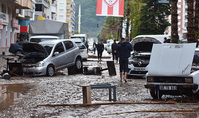 Antalya Milletvekili Aykut Kaya Kumluca’nın sorunlarına çözüm aradı