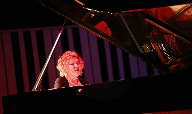 Antalya Piyano Festivali Gülsin Onay konseri ile sona erdi