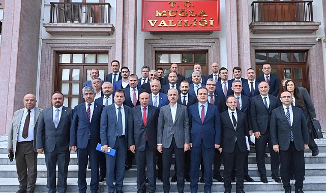 Bakan Uraloğlu valiliği ziyaret etti