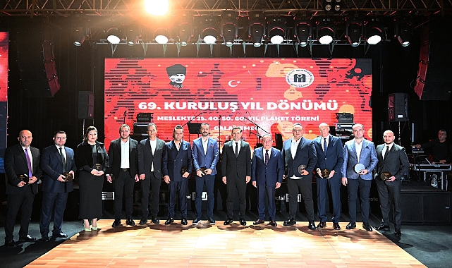 Böcek mühendislerin gecesinde