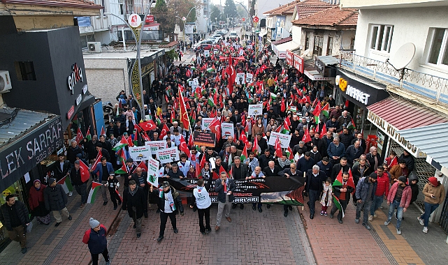 Bucak'ta Filistin'e destek yürüyüşü