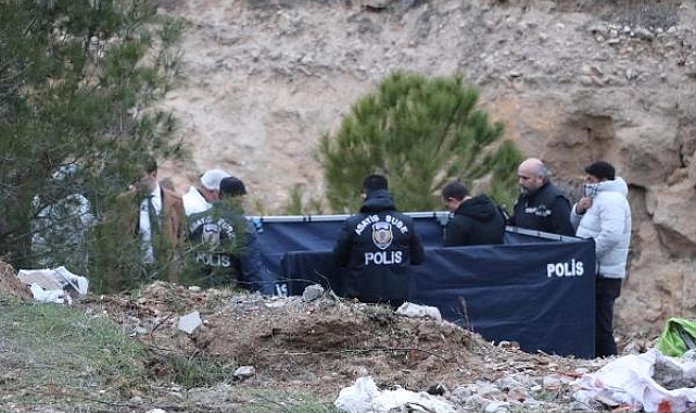Canlı yayında eşini öldürdü
