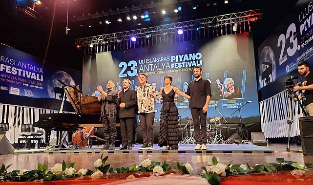 Dorantes, Flamenko rüzgarı estirdi