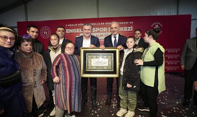 Engelsiz Spor Merkezi'nin açılışı Bakan Bak tarafından yapıldı