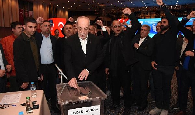 Ergün Atalay, yeniden TÜRK-İŞ Genel Başkanı seçildi
