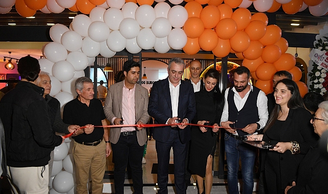 Esen açılışa katıldı