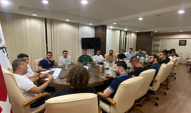 Göksu'dan genç iş insanlarına tavsiye: "Yaptığınız işte en iyisi olmak için çalışın"