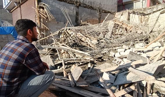 İnşaatın iskelesi çöktü; 2 işçi yaralı