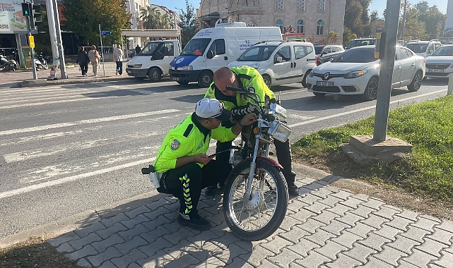 Kaçtığı plakasız motosiklete 7 bin TL ceza