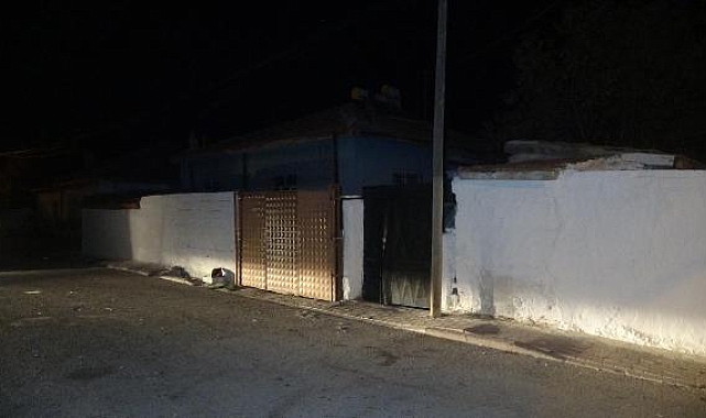 "Kapı kilitli olduğu için komşular içeri giremedi"