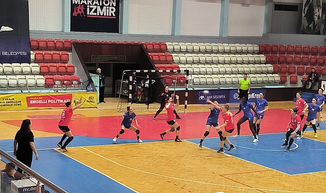 Konyaaltı&#039;nın Mavi Kelebekleri&#039;nden &quot;10 numara&quot; galibiyet