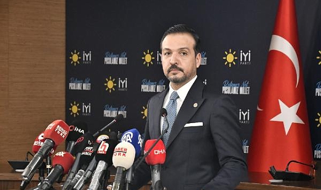 Kürşad Zorlu: 2024 yerel seçimlerine 'hür ve müstakil' giriyoruz
