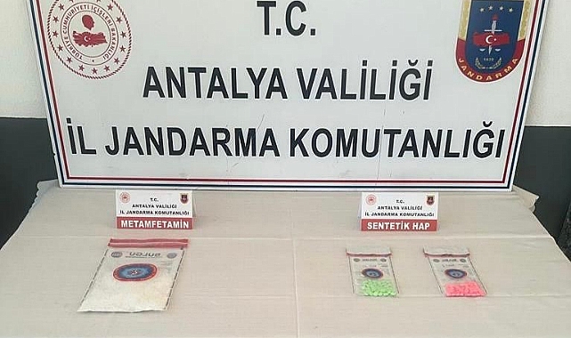 Manavgat&#039;ta uyuşturucu operasyonu: 3 gözaltı