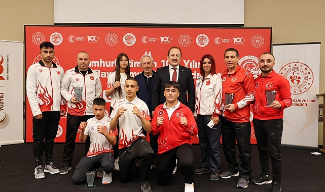 Mersin'de başarılı sporcular ödüllendirildi