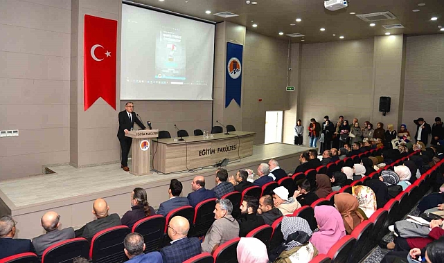 Mersin'de 'Gazze'den sonra.. Hangi öyküye öyküneceğiz?' konulu konferans düzenlendi