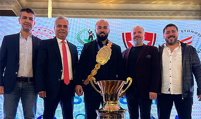 Paşa’nın Aslanı” başpehlivan Orhan Okulu kupayı aldı