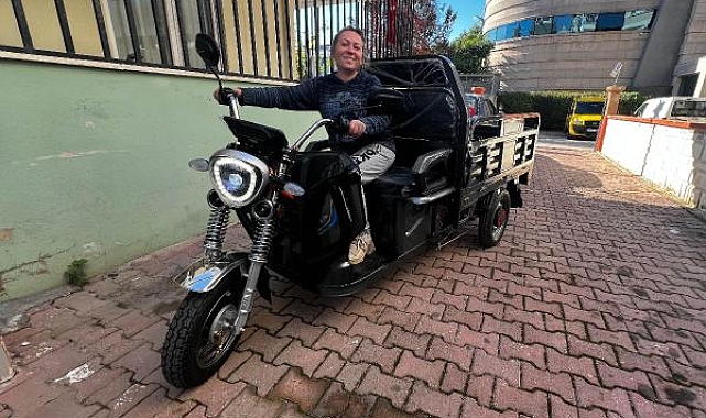 Pazarda satış yapmak için krediyle aldığı motosiklet çalınmıştı, yenisi hediye edildi